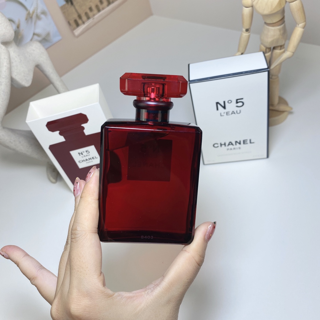 Chanel perfume