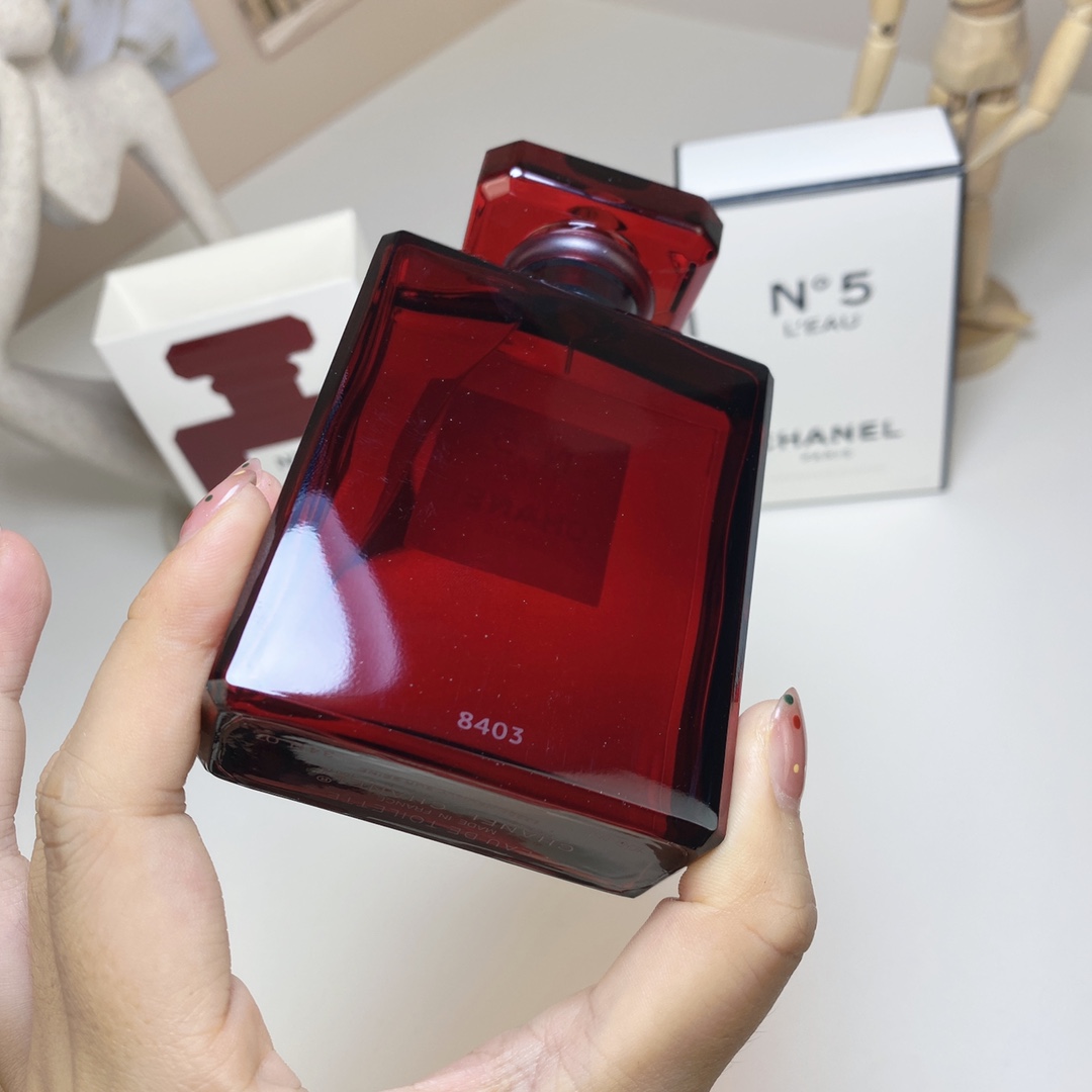 Chanel perfume