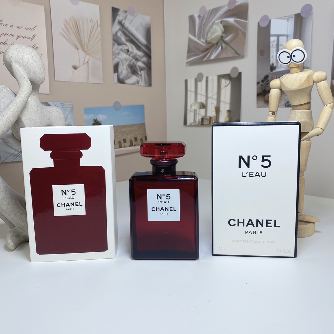 Chanel perfume