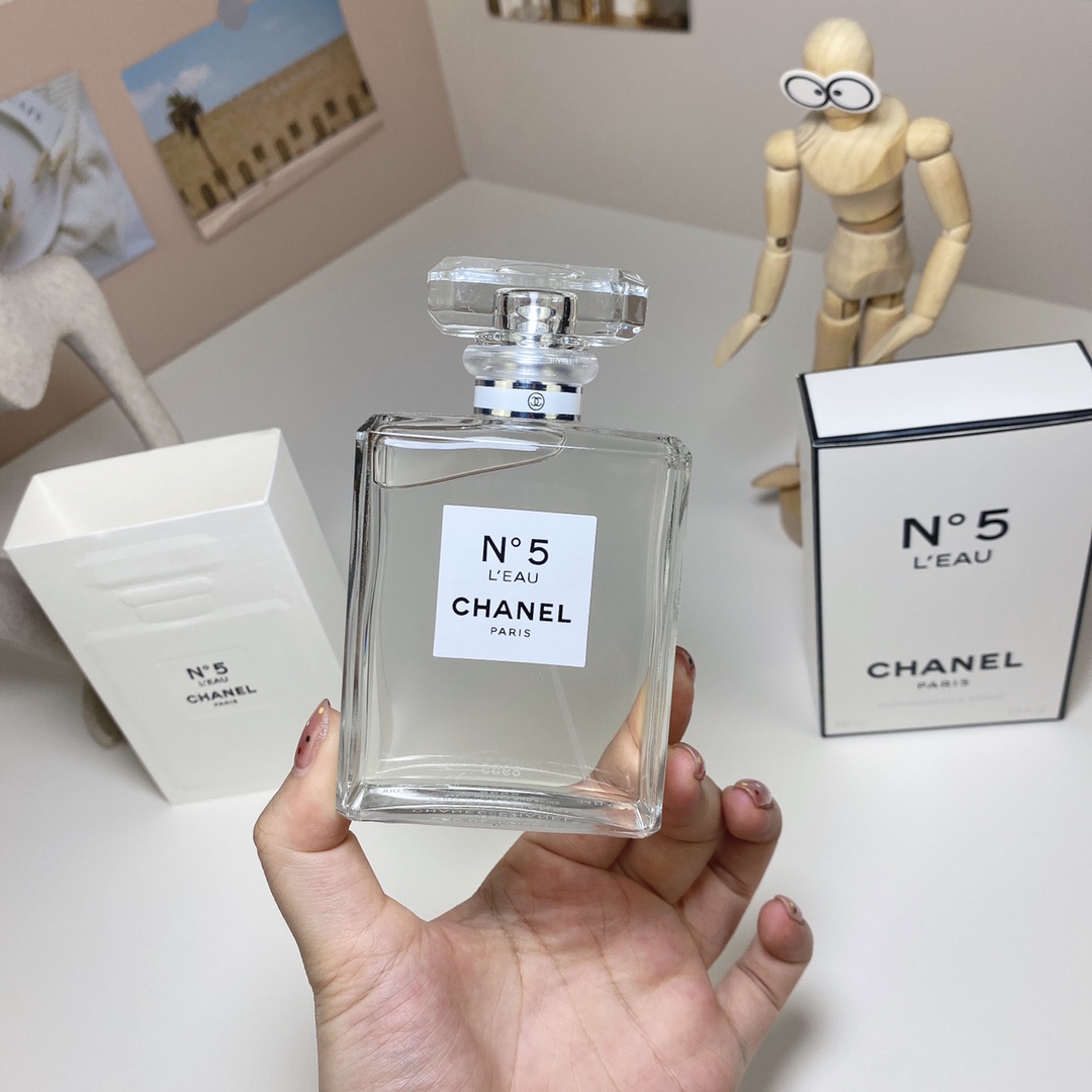 Chanel perfume