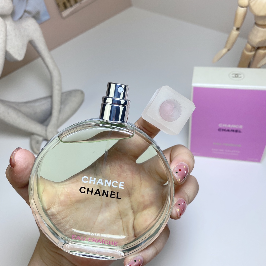 Chanel perfume