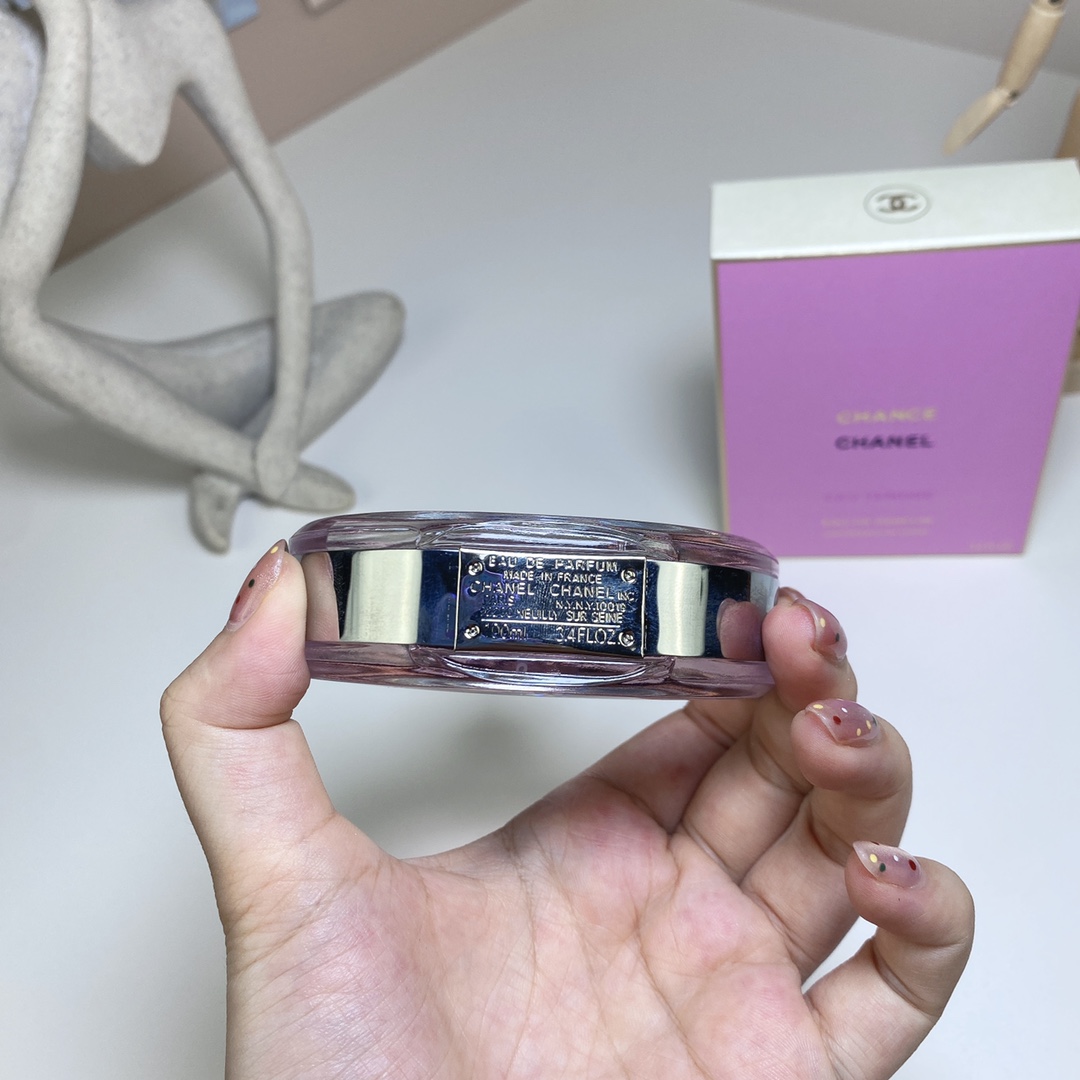 Chanel perfume