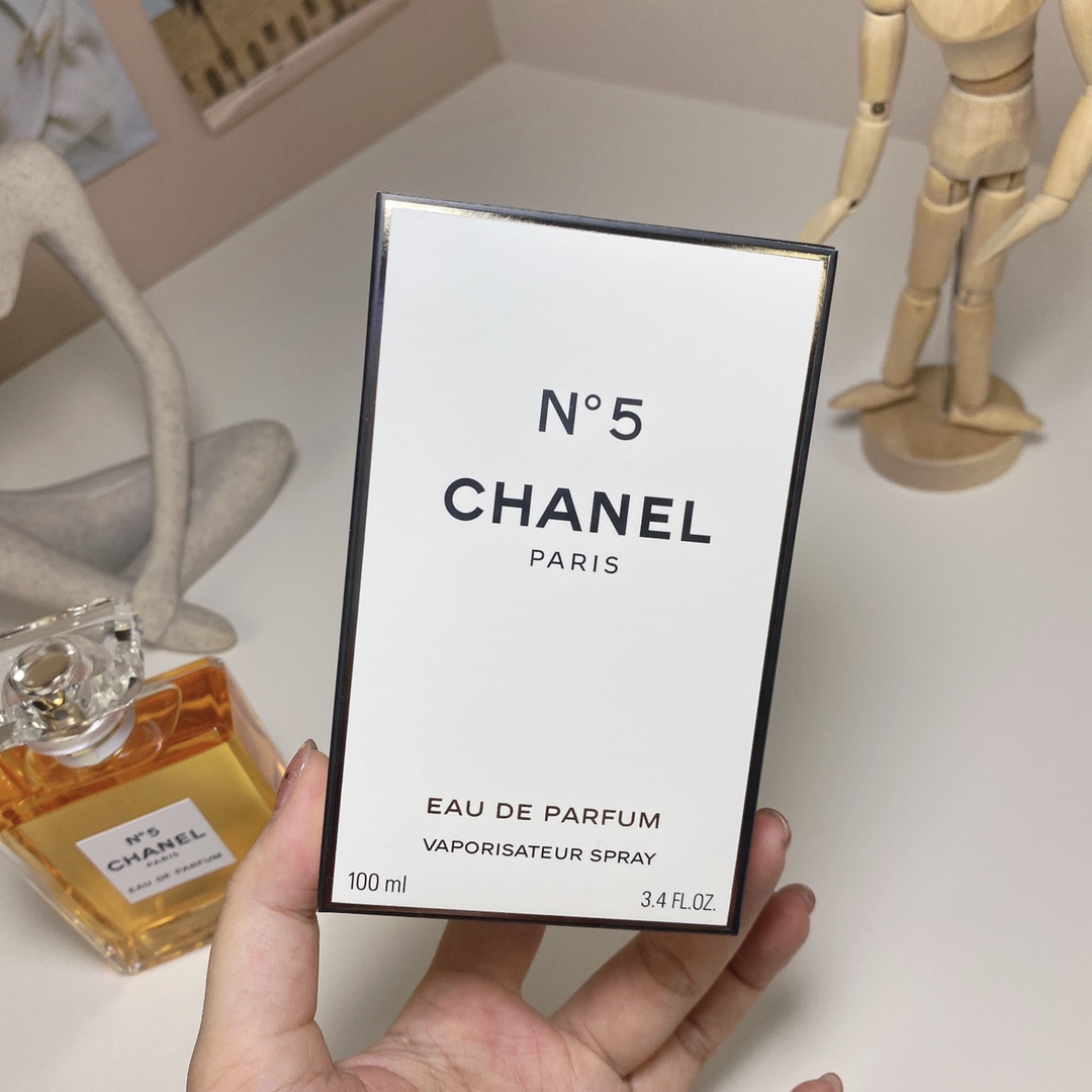 Chanel perfume