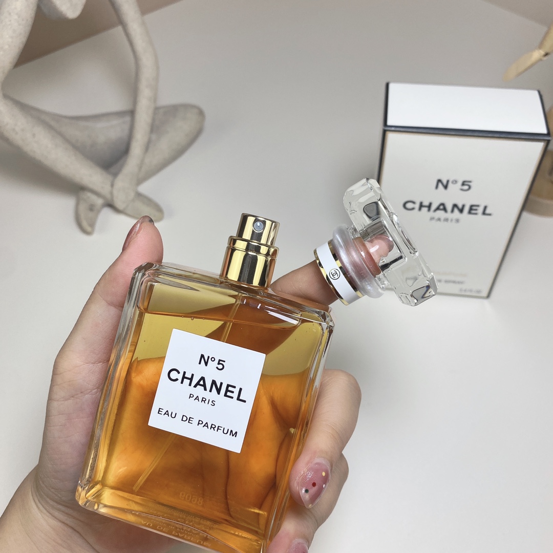 Chanel perfume
