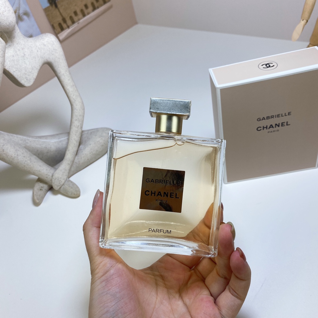 Chanel perfume
