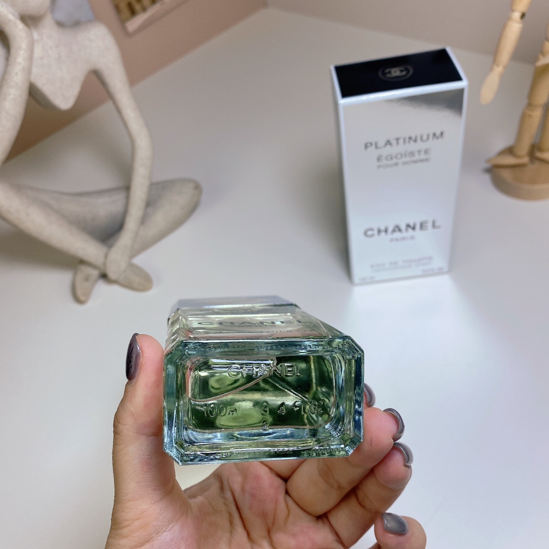 Chanel perfume