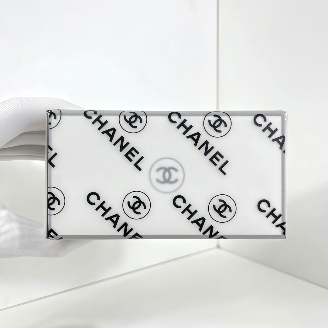 Chanel perfume