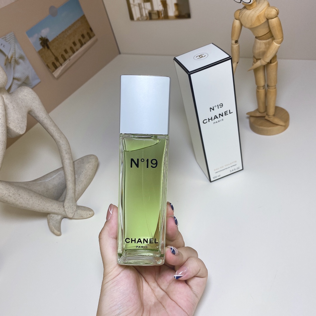 Chanel perfume