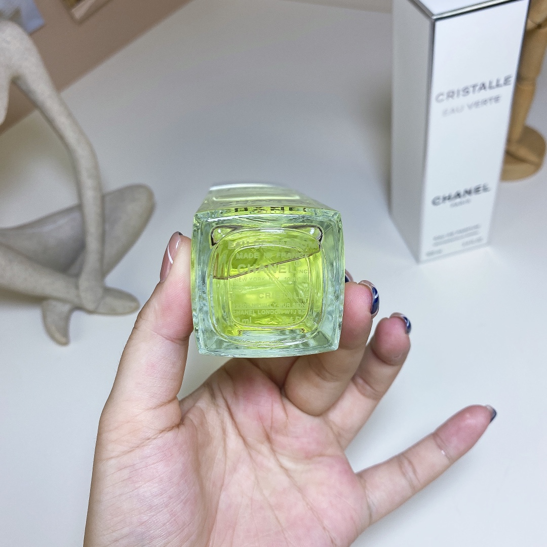 Chanel perfume