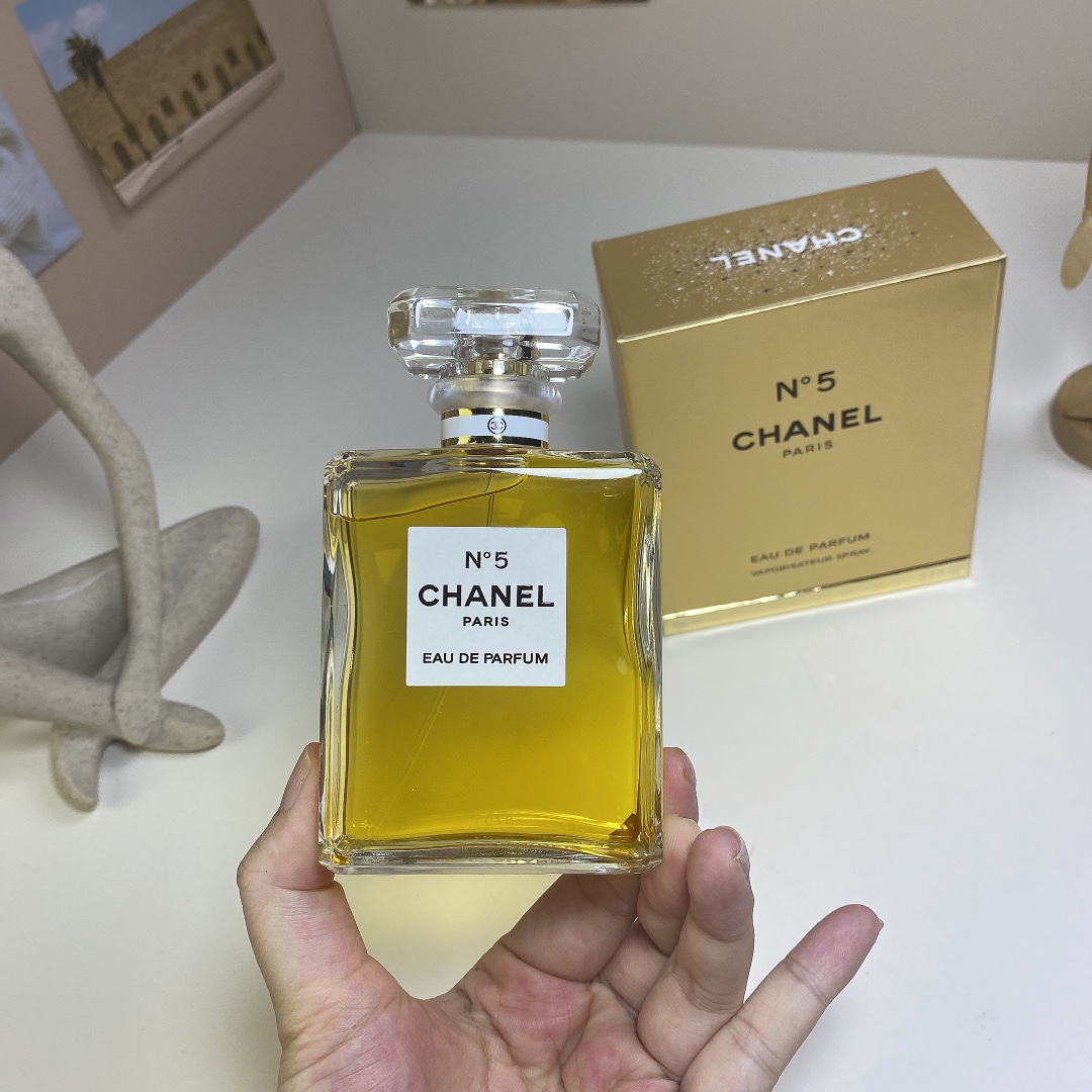 Chanel perfume