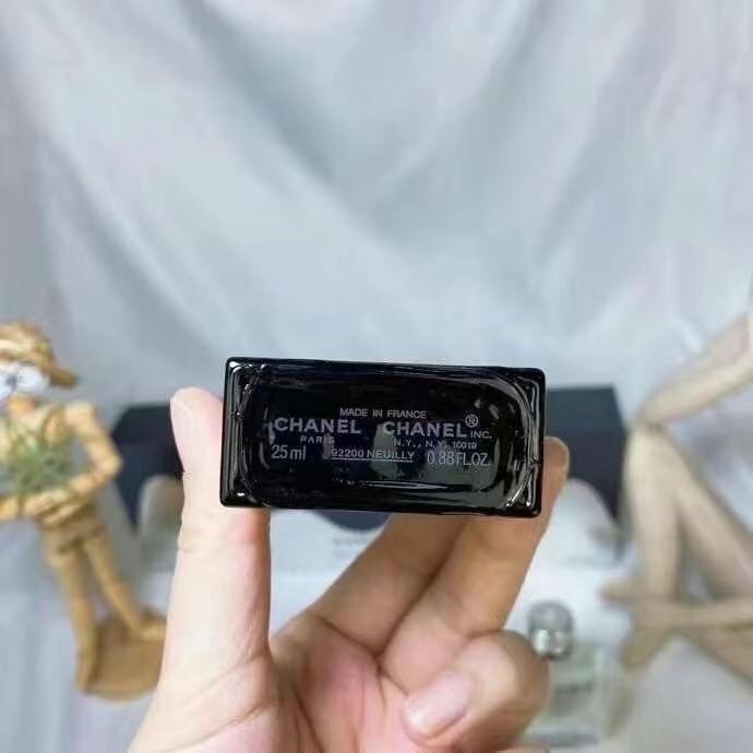 Chanel perfume