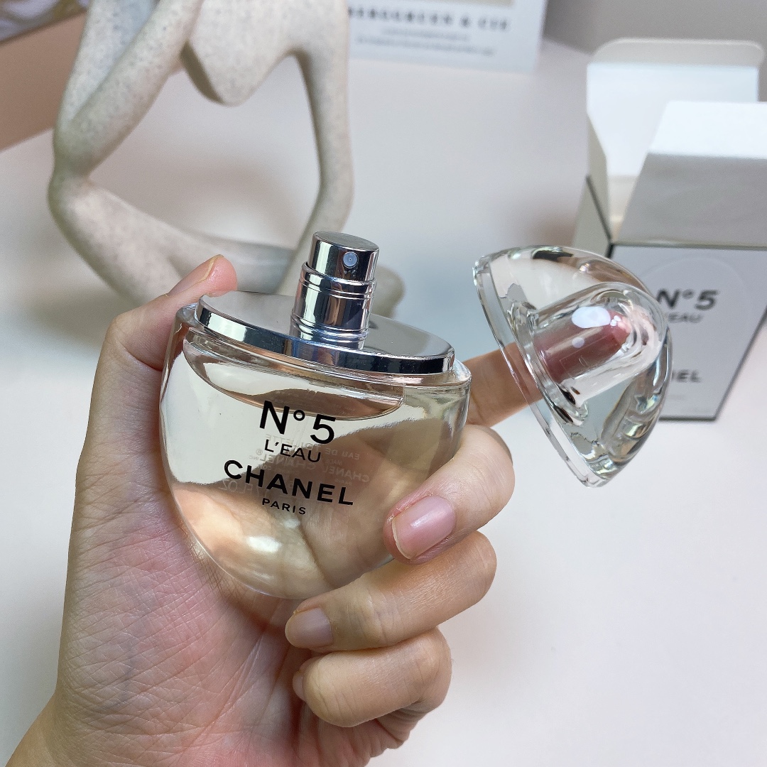 Chanel perfume