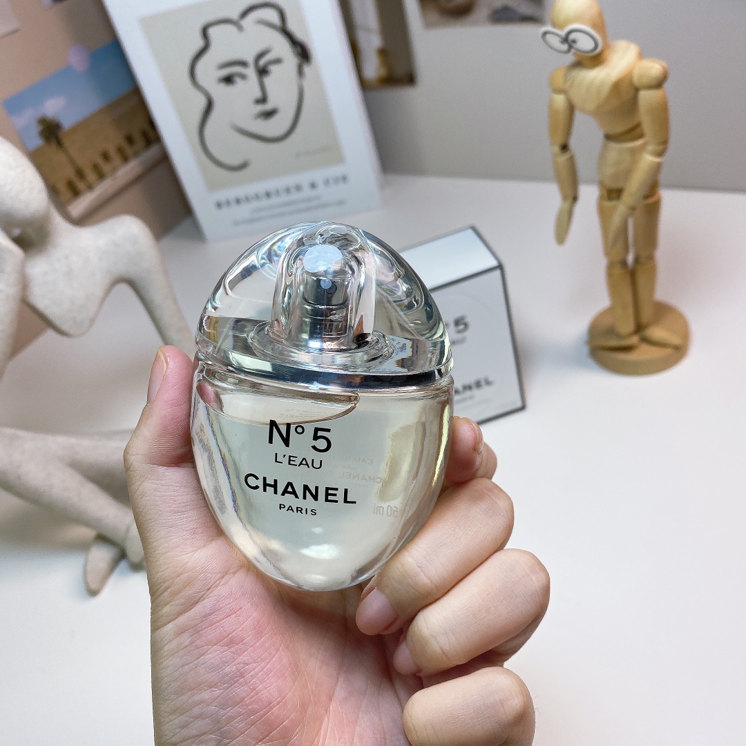 Chanel perfume