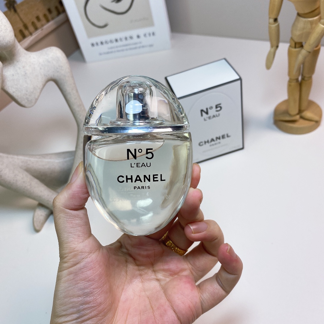 Chanel perfume