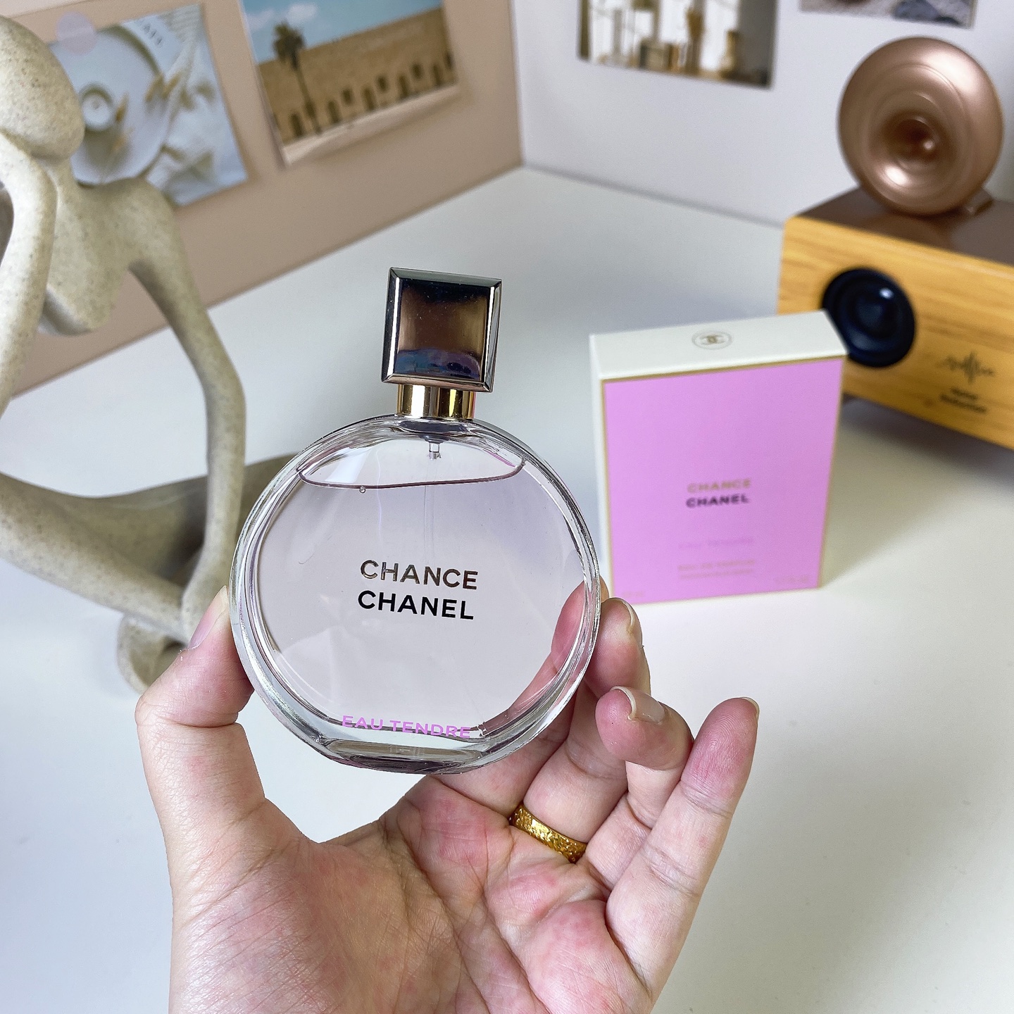 Chanel perfume