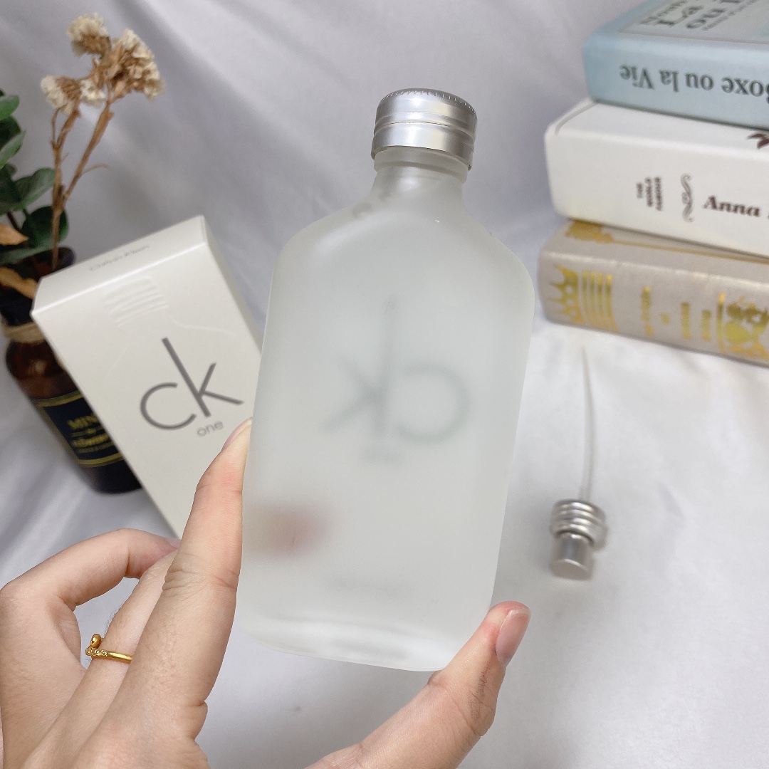 LV perfume