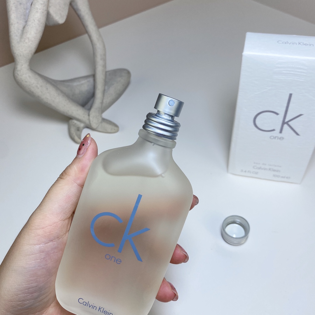 LV perfume