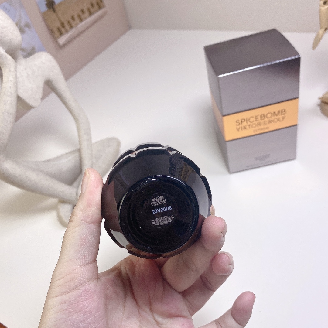 LV perfume
