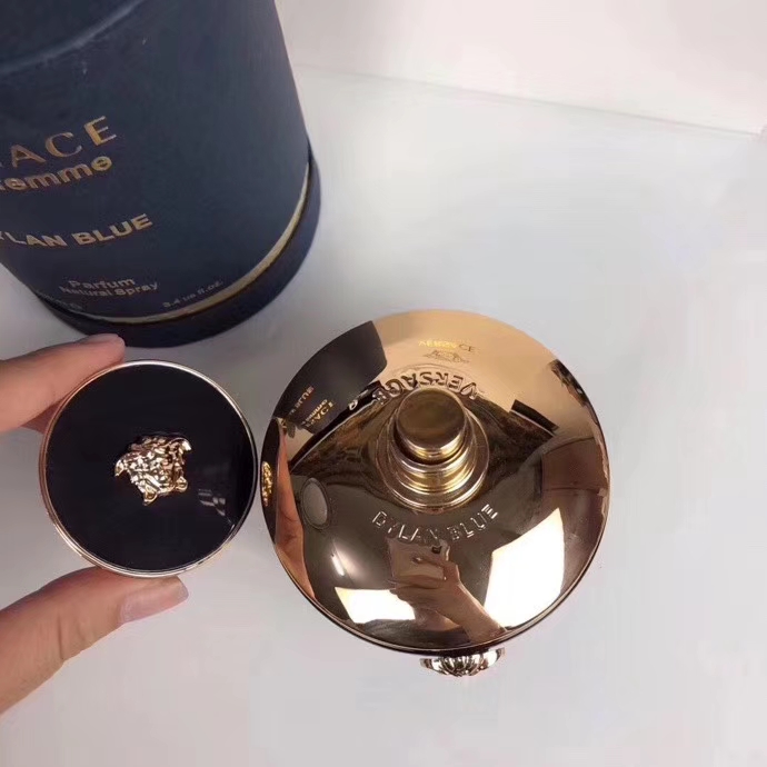 Versace perfume