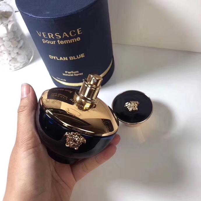 Versace perfume