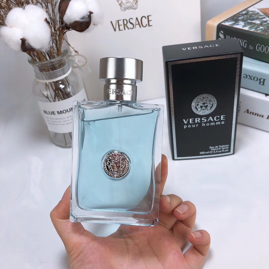 Versace perfume