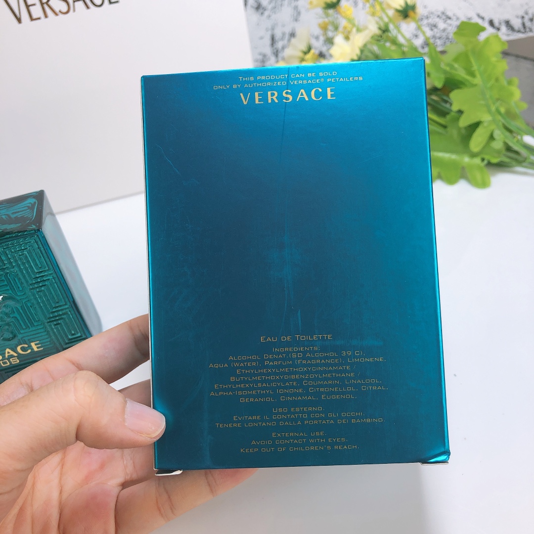 Versace perfume