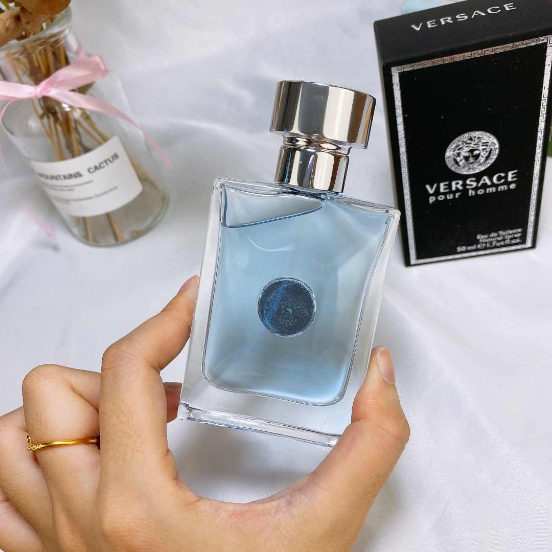 Versace perfume