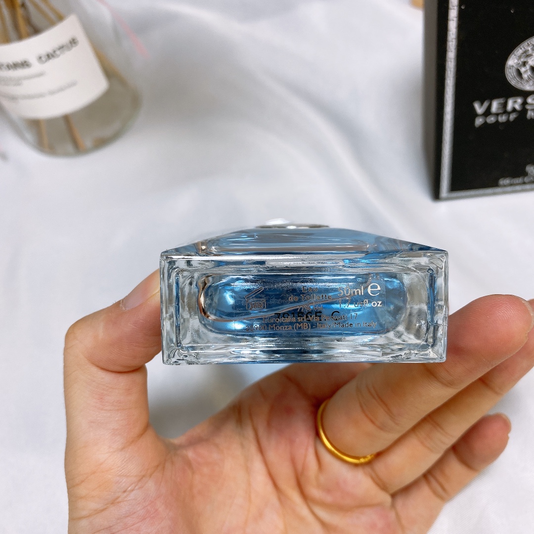 Versace perfume