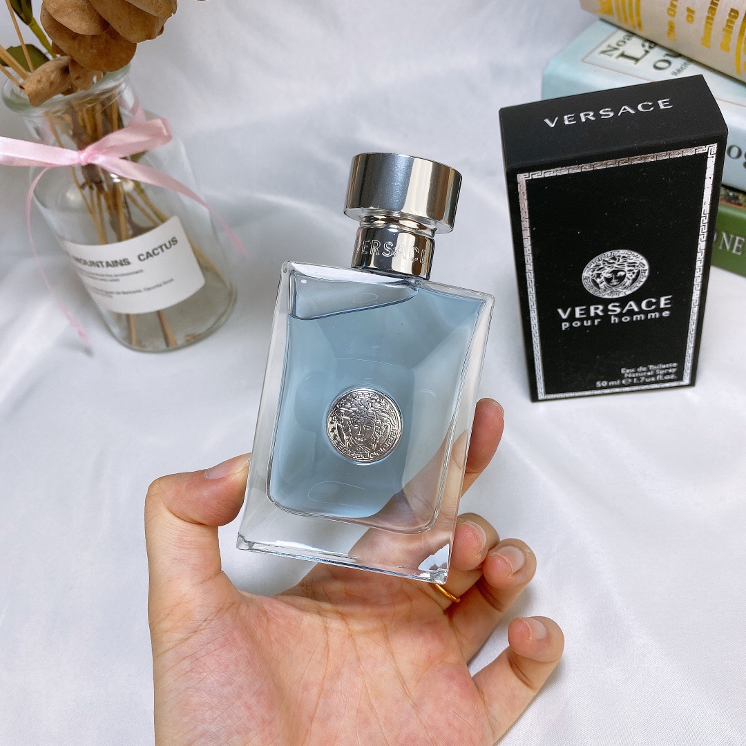 Versace perfume