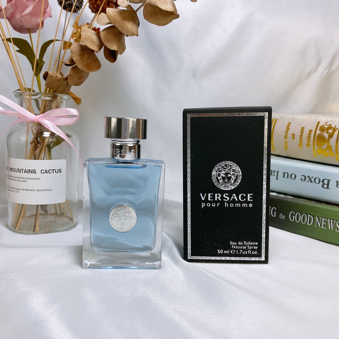 Versace perfume