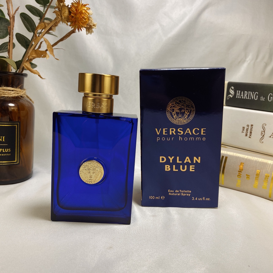 Versace perfume