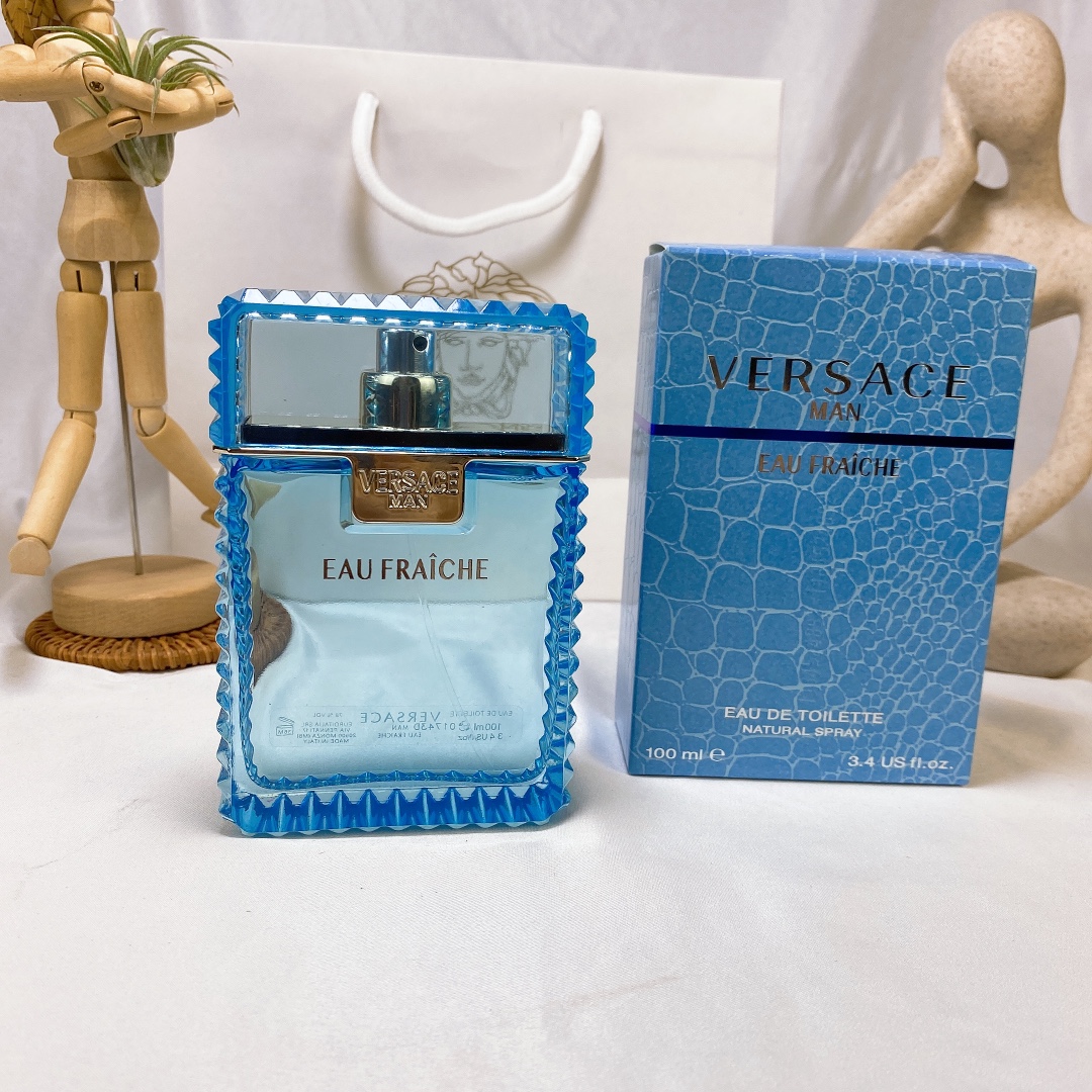 Versace perfume