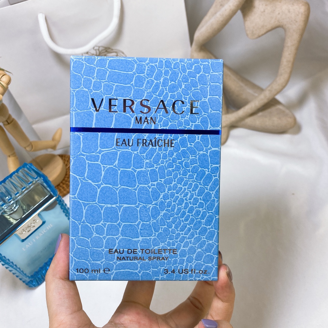 Versace perfume