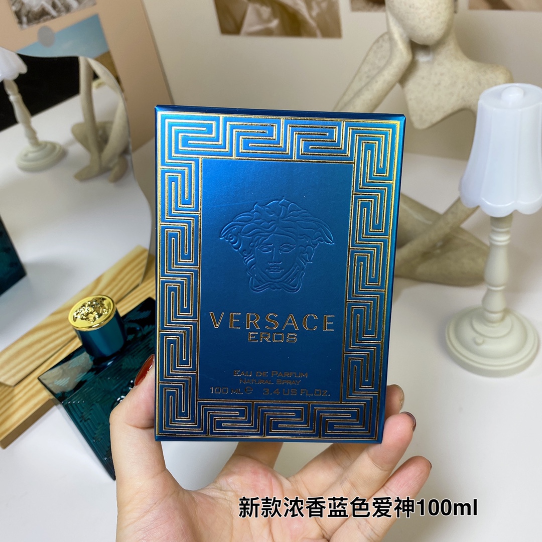 Versace perfume