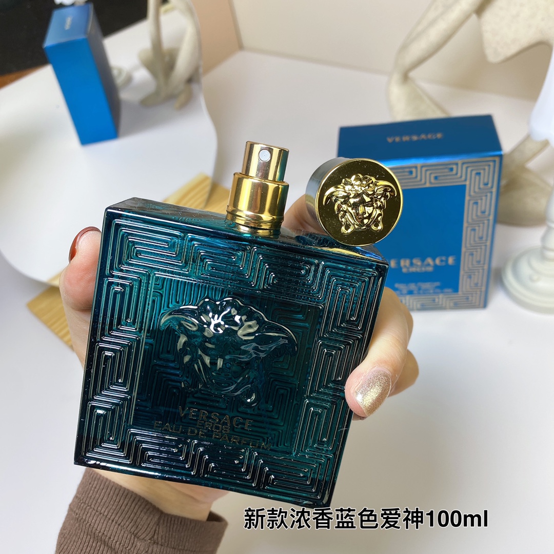 Versace perfume