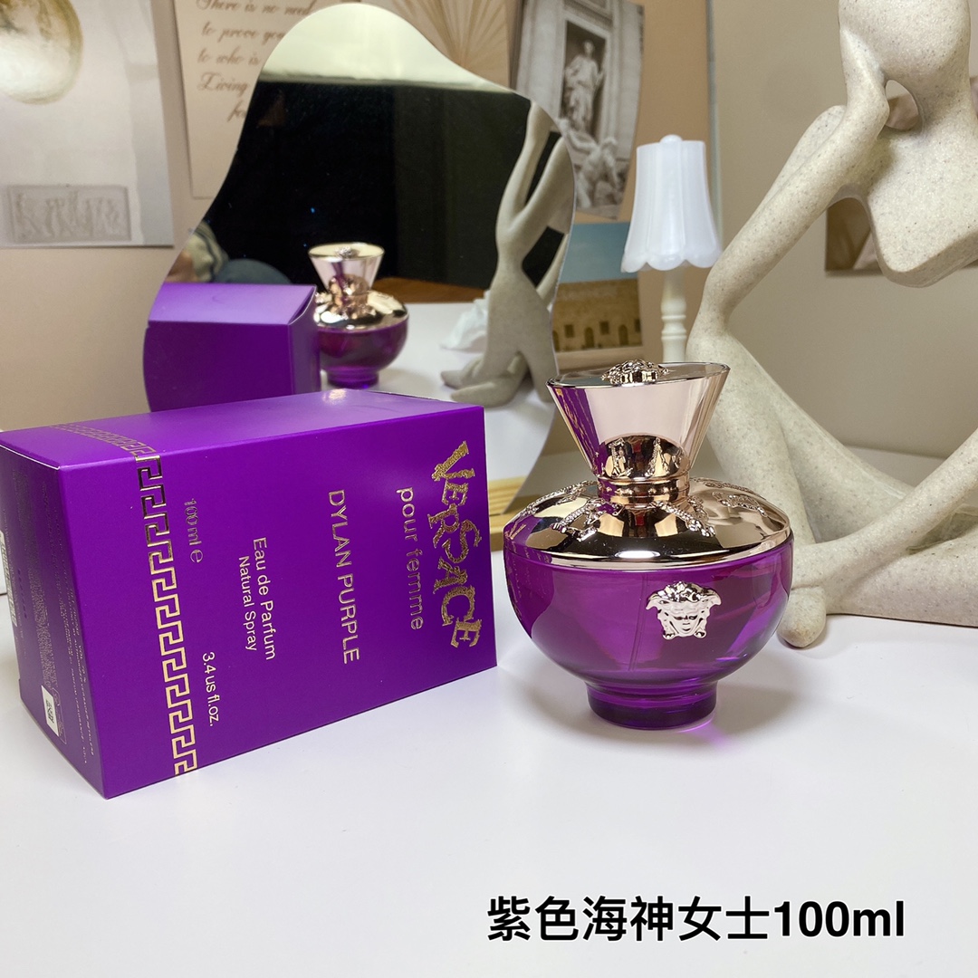 Versace perfume