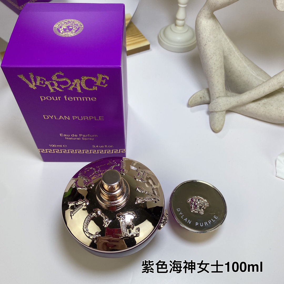Versace perfume