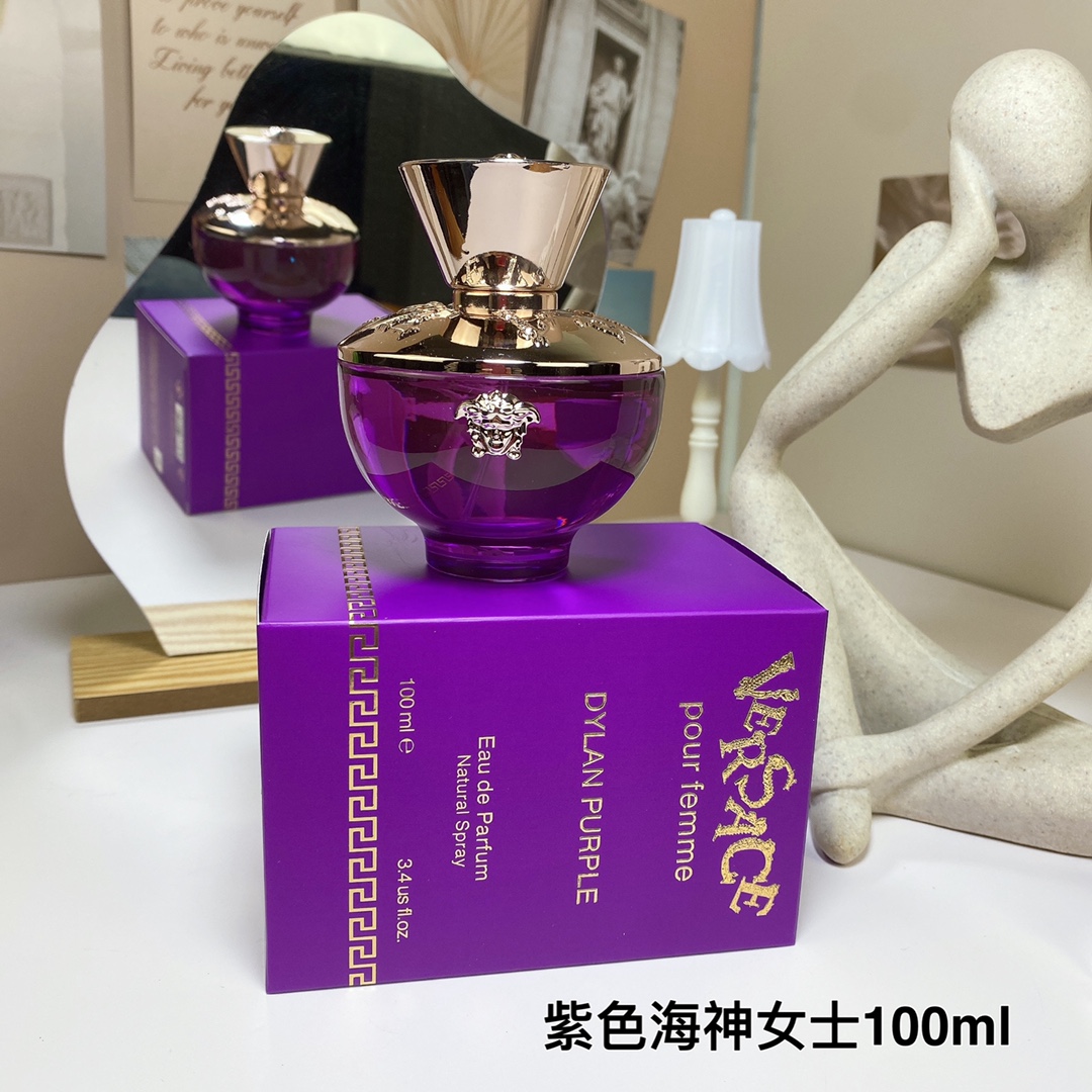 Versace perfume