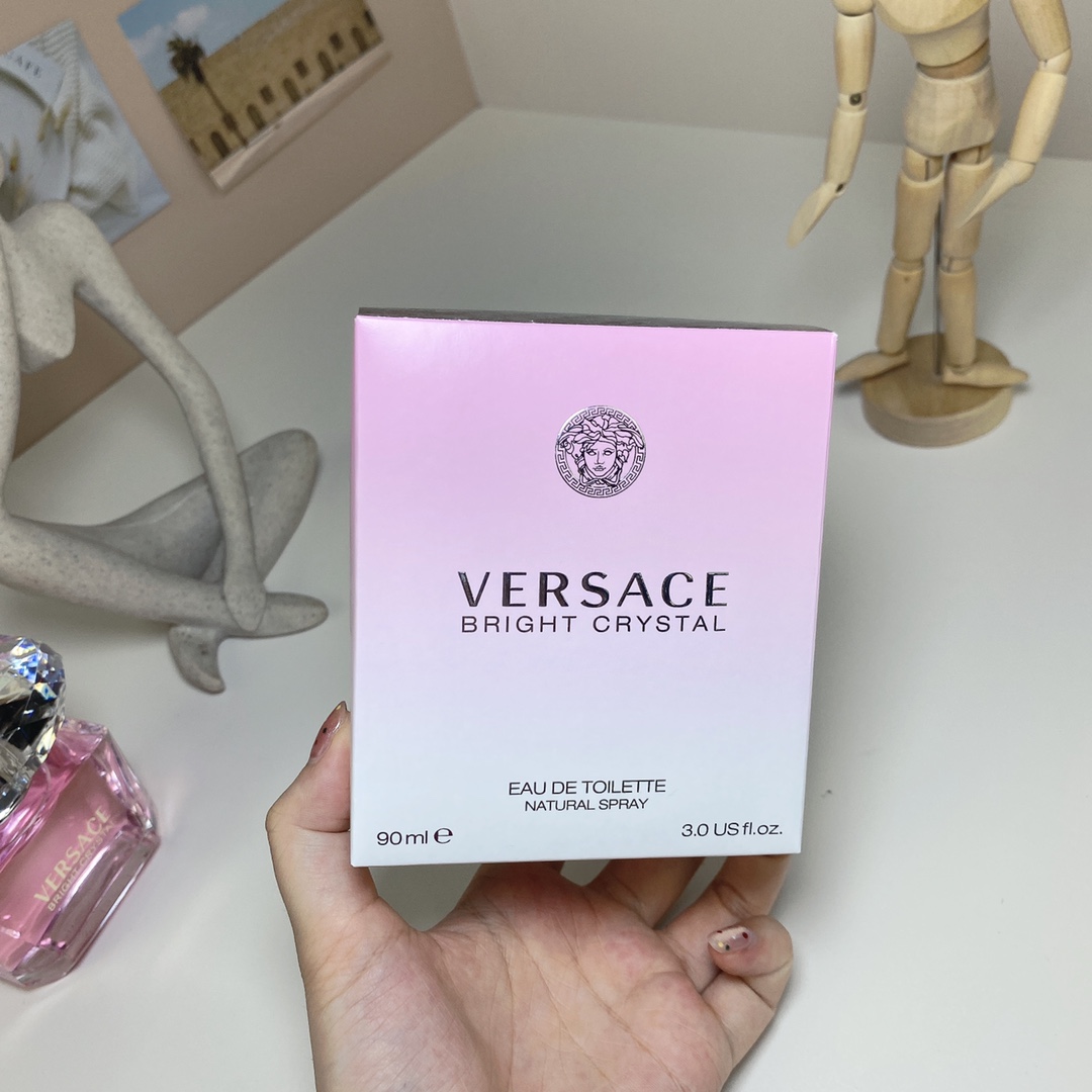 Versace perfume