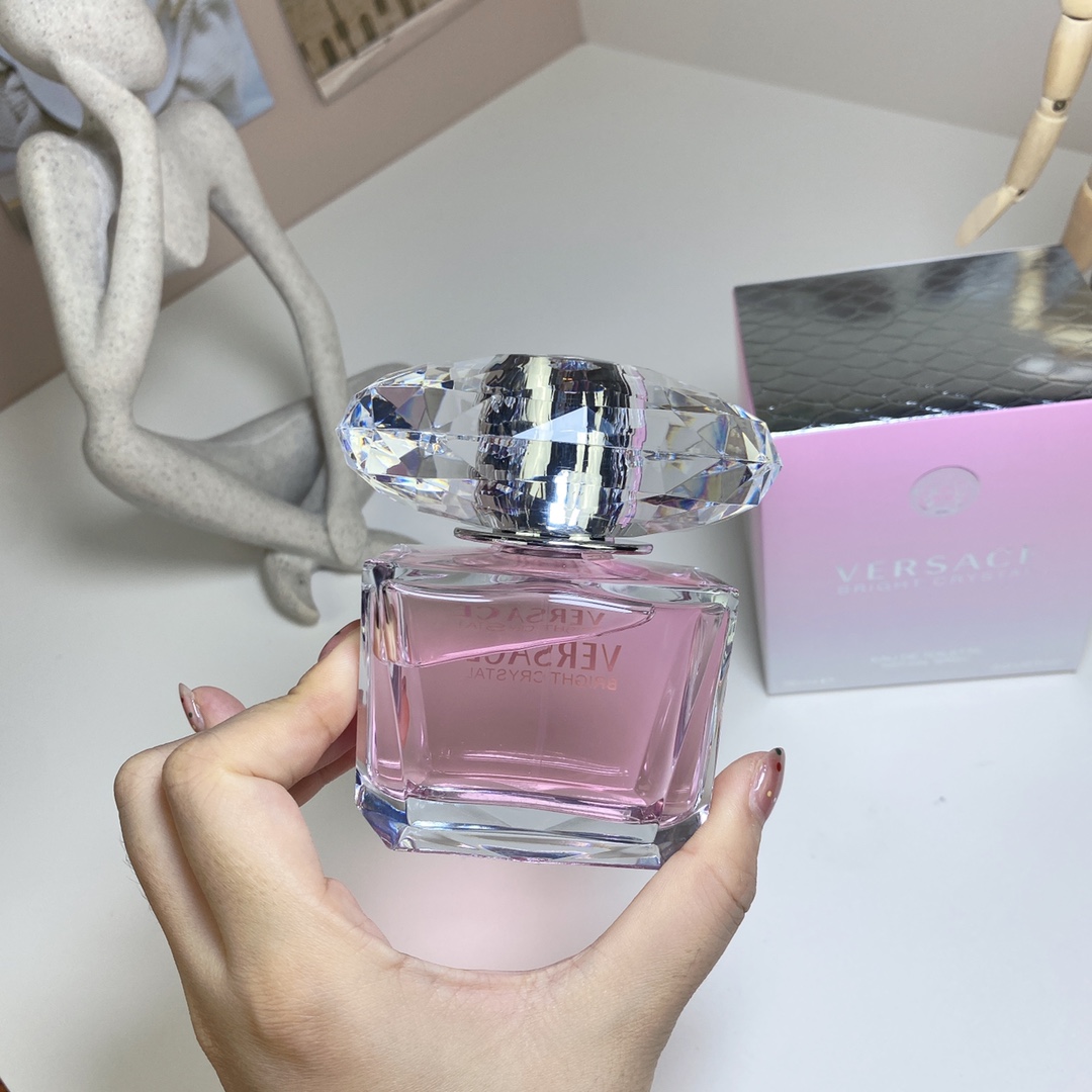 Versace perfume