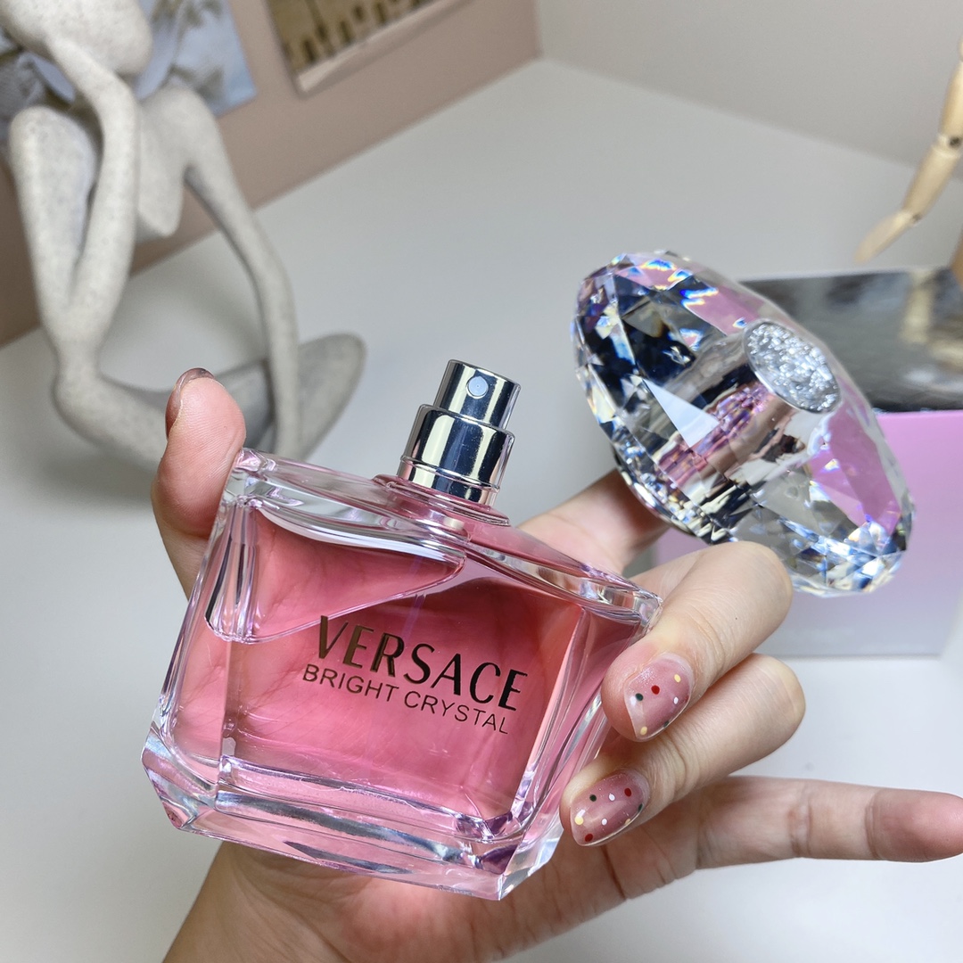 Versace perfume