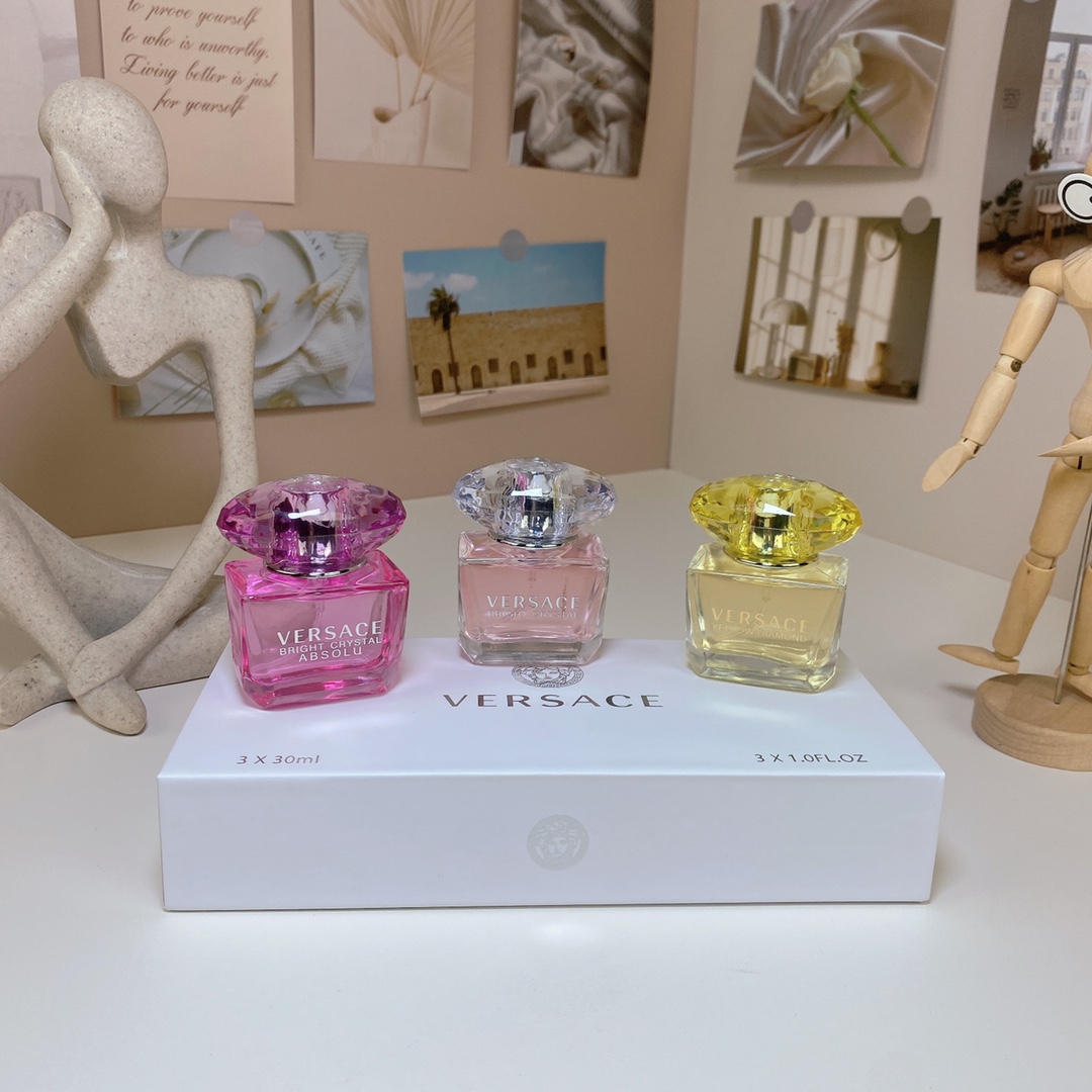 Versace perfume