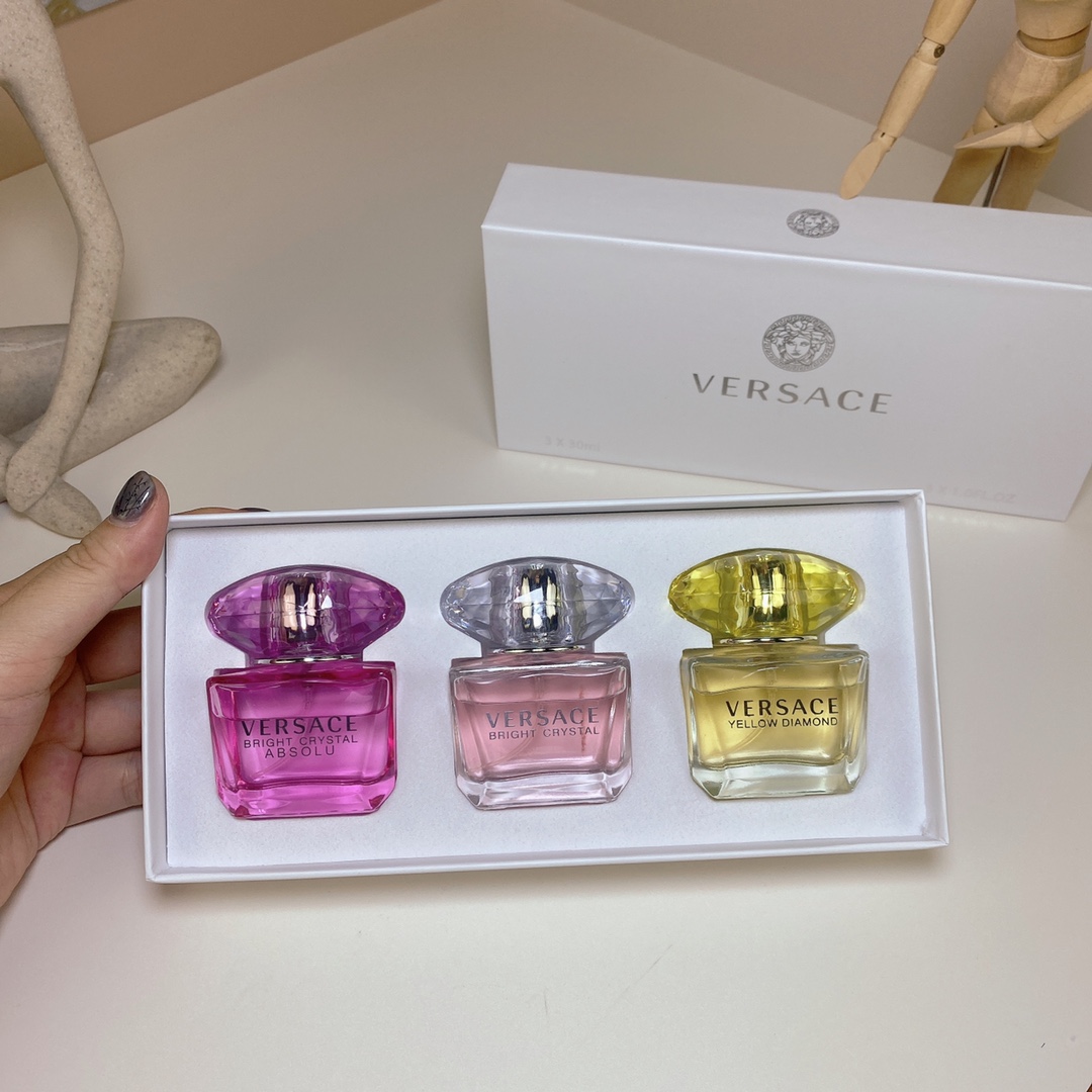 Versace perfume