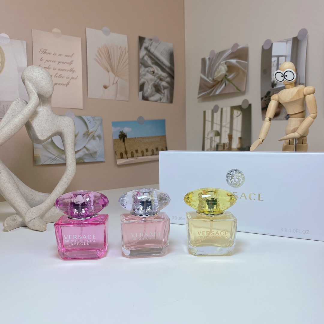 Versace perfume
