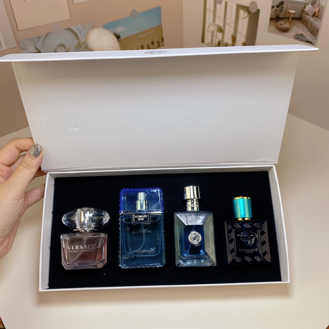 Versace perfume