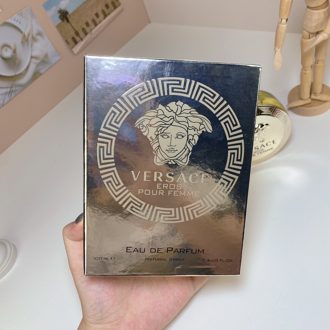 Versace perfume