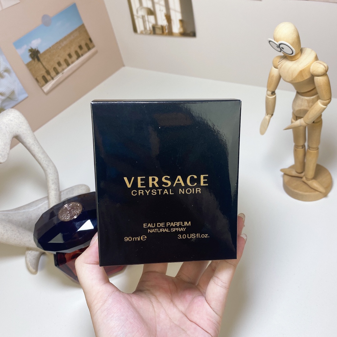 Versace perfume