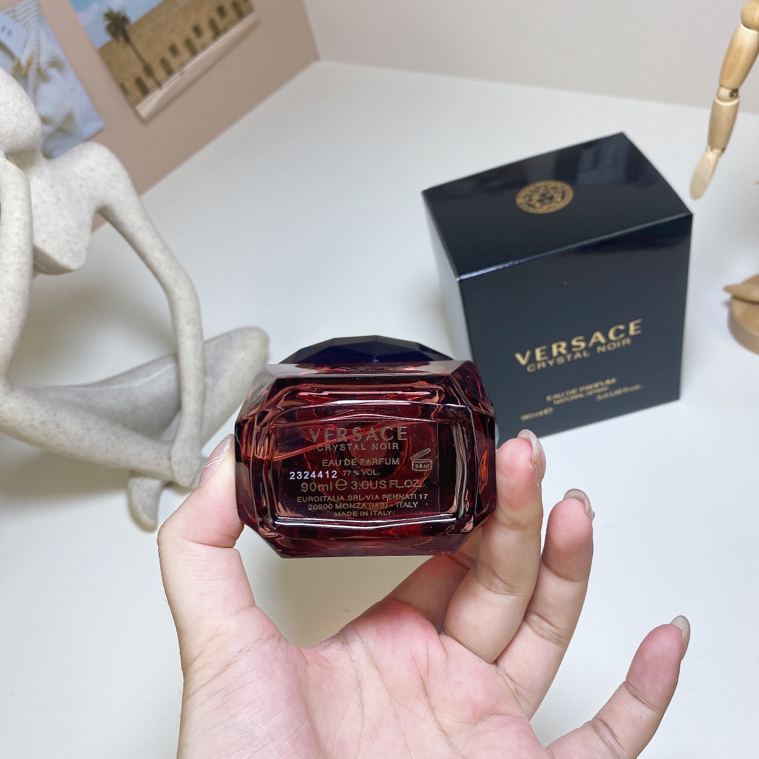 Versace perfume