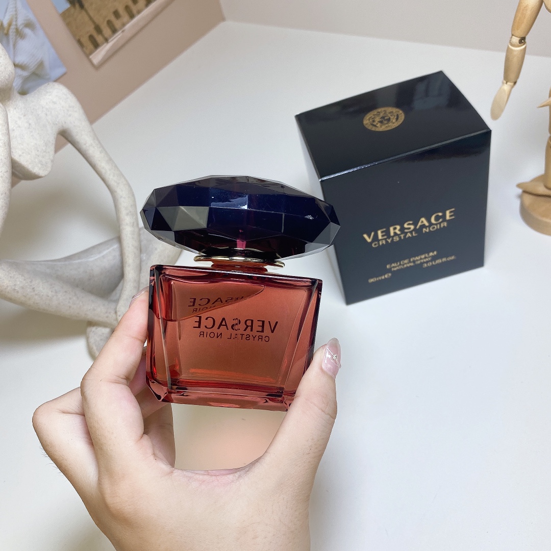 Versace perfume