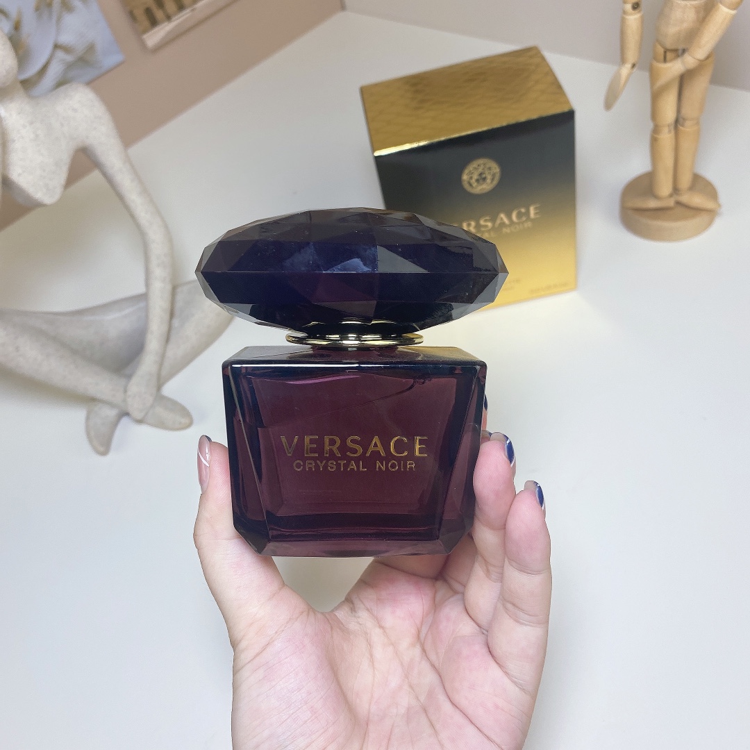 Versace perfume